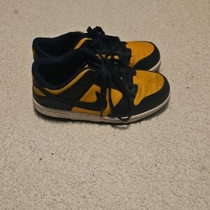 Nike Kids Blue and Yellow Sneakers